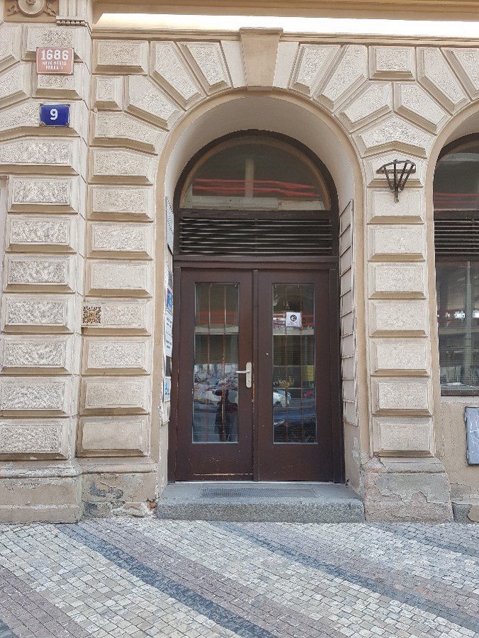 Vchod SÚRAO, Na Florenci 7-9